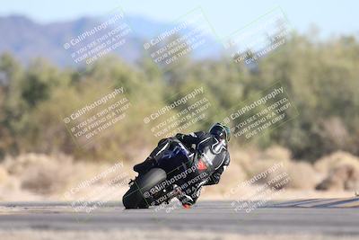 media/Dec-07-2025-CVMA (Sun) [[3e7d2de5dc]]/Race 12- Formula 40 MW and LW/